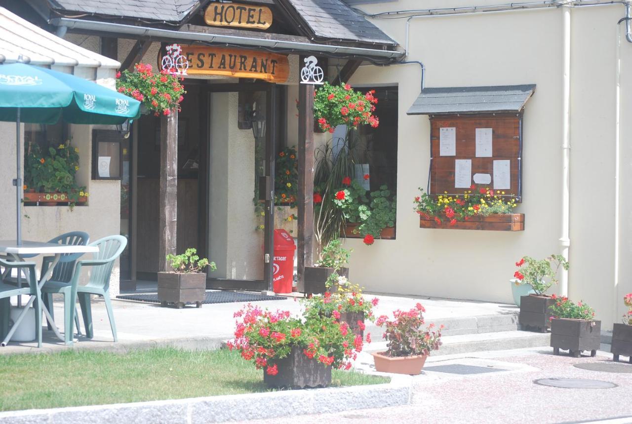 Hôtel Restaurant de la poste Saint-Colomban-des-Villards Exterior foto
